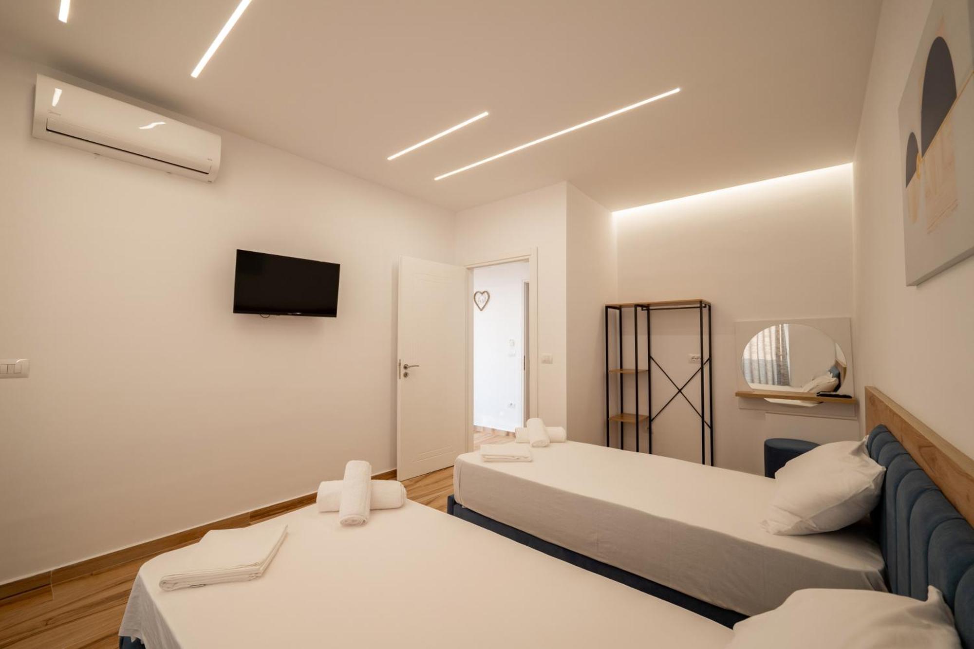 Vila Amare Sarandë Zimmer foto